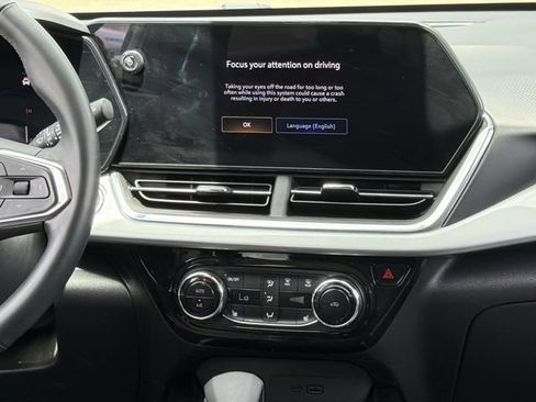 Certified 2025 Chevrolet Trax LT w/ Driver Confidence Package FWD image 20