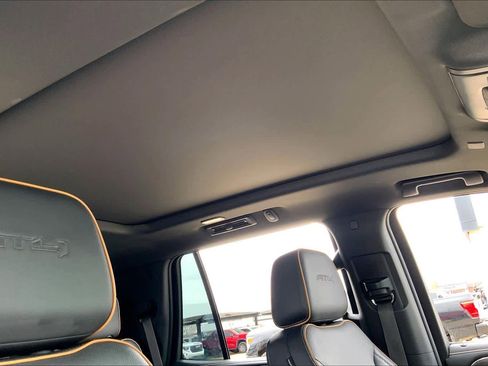 Used 2023 GMC Yukon AT4 image 14