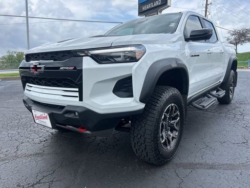 Used 2023 Chevrolet Colorado ZR2 w/ ZR2 Convenience Package III AWD/4WD image 1