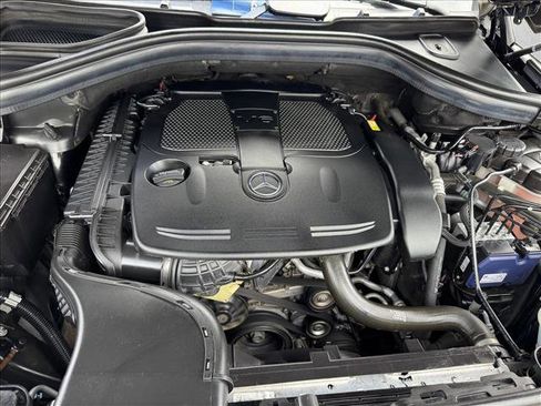 Used 2017 Mercedes-Benz GLE 350 4MATIC image 24
