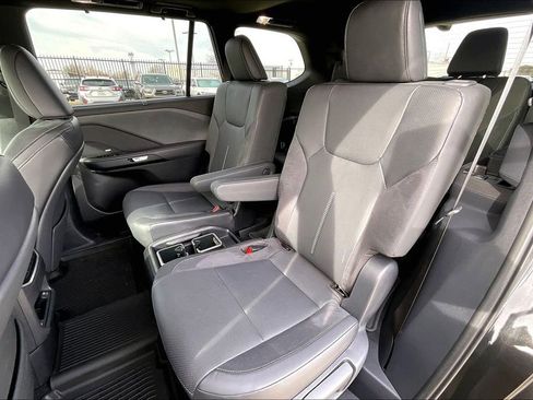 Used 2025 Lexus TX 350 AWD w/ Technology Package image 33