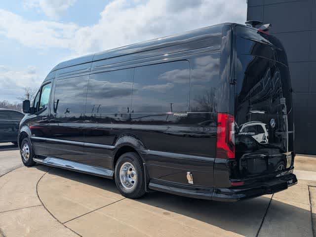 Used 2024 Mercedes-Benz Sprinter 3500 image 7