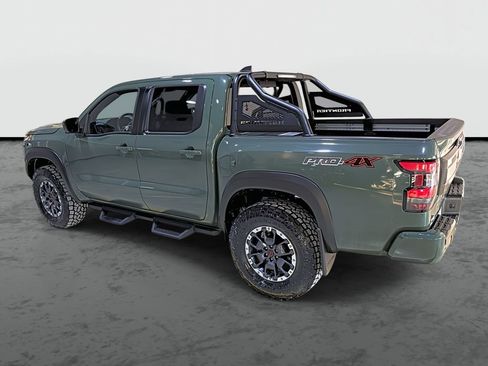 Used 2025 Nissan Frontier PRO-4X w/ Pro Premium Package image 2