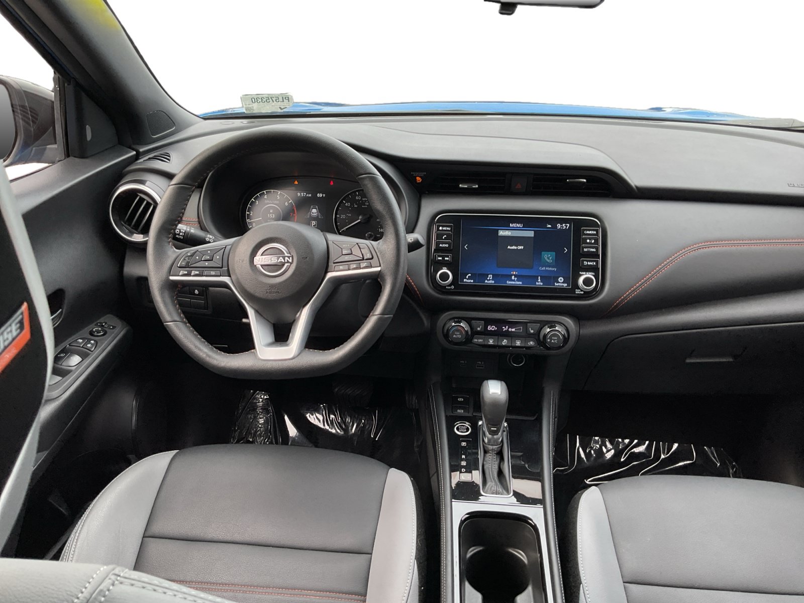 Used 2023 Nissan Kicks SR w/ SR Premium Package FWD image 14