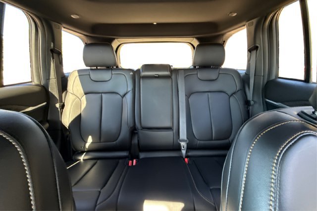 Used 2026 Jeep Grand Cherokee Limited AWD/4WD image 14