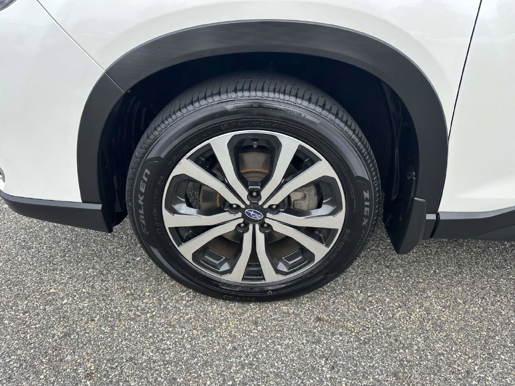 Used 2020 Subaru Forester Limited AWD/4WD image 6