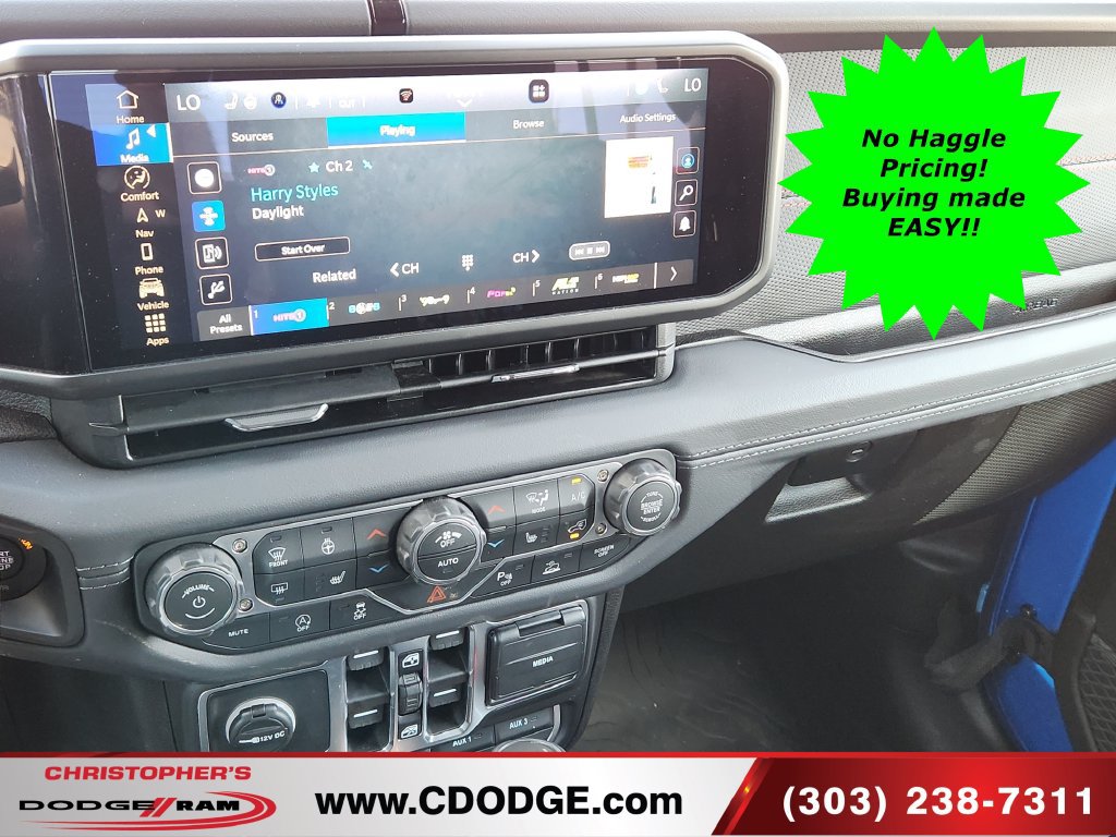 Used 2026 Jeep Wrangler Unlimited Rubicon AWD/4WD image 11