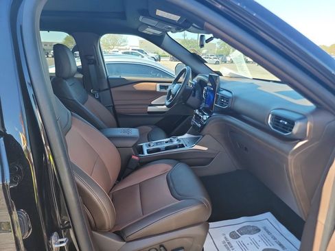 Used 2022 Ford Explorer King Ranch AWD/4WD image 7