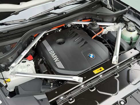 New 2026 BMW X5 xDrive50e w/ M Sport Package image 32