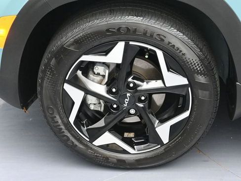 Used 2025 Kia Seltos S image 7