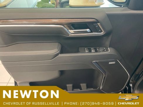 New 2026 Chevrolet Silverado 1500 RST AWD/4WD image 9