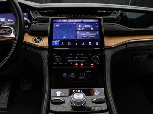 Used 2022 Jeep Grand Cherokee Summit image 26