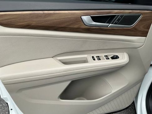 Certified 2026 Volkswagen Atlas SE FWD image 11
