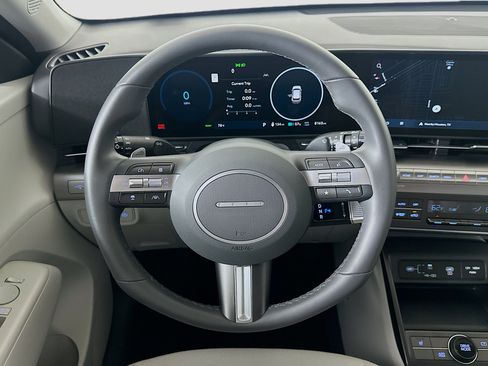 Used 2024 Hyundai Kona SEL FWD image 18