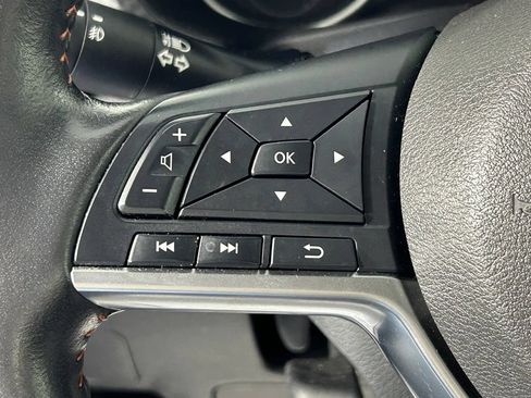 Used 2023 Nissan Sentra SR w/ SR Premium Package FWD image 24
