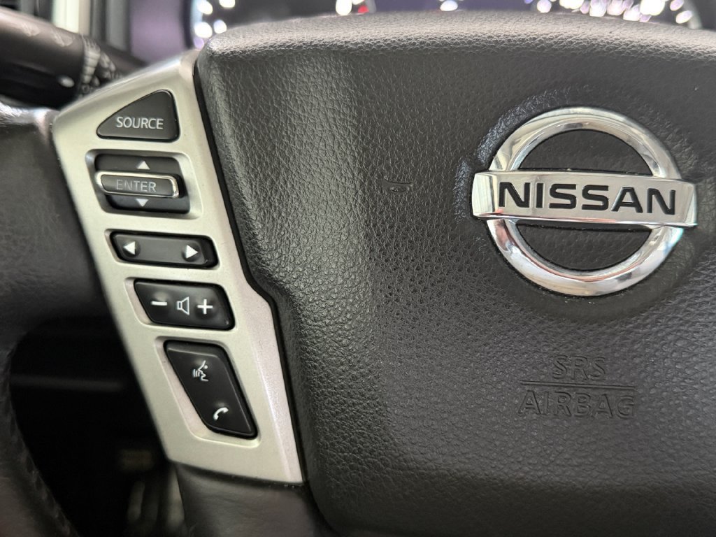 Used 2021 Nissan Titan SL w/ Moonroof Package AWD/4WD image 22