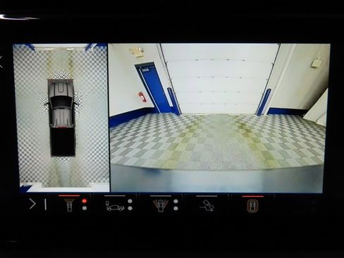 Used 2025 GMC Sierra 2500 AT4 w/ AT4 Premium Plus Package image 15