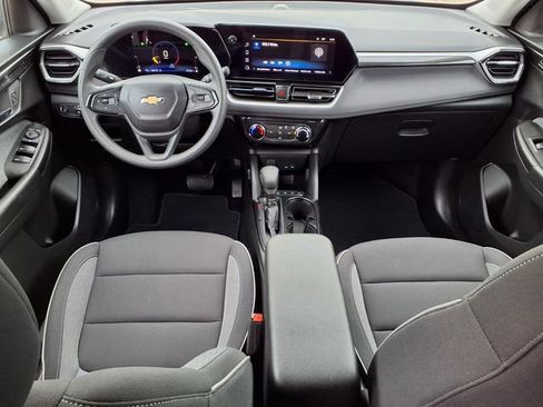 Used 2026 Chevrolet TrailBlazer LT AWD/4WD image 7