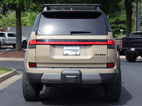 Used 2024 Lexus GX 550 AWD/4WD image 38