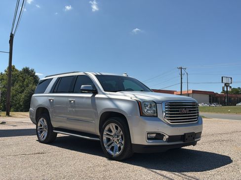 Used 2019 GMC Yukon SLT w/ Premium Edition RWD image 5