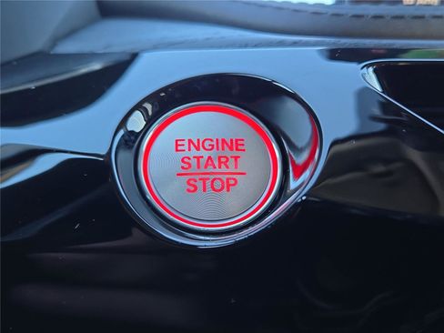 New 2026 Acura MDX SH-AWD w/Advance image 4