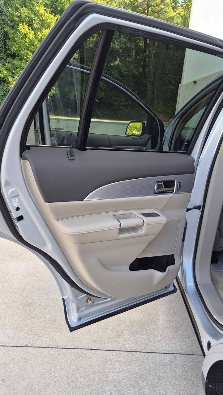 Used 2015 Lincoln MKX AWD w/ Equipment Group 102A image 39