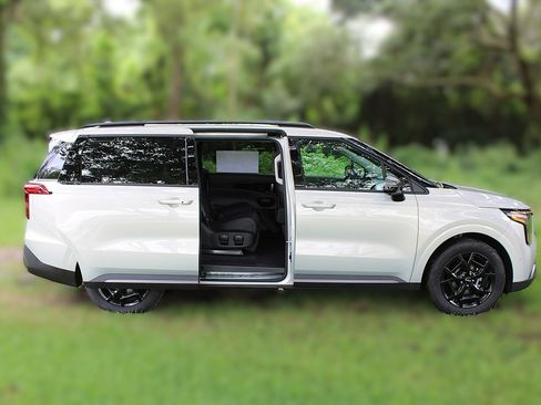 New 2026 Kia Carnival SX Prestige FWD image 6