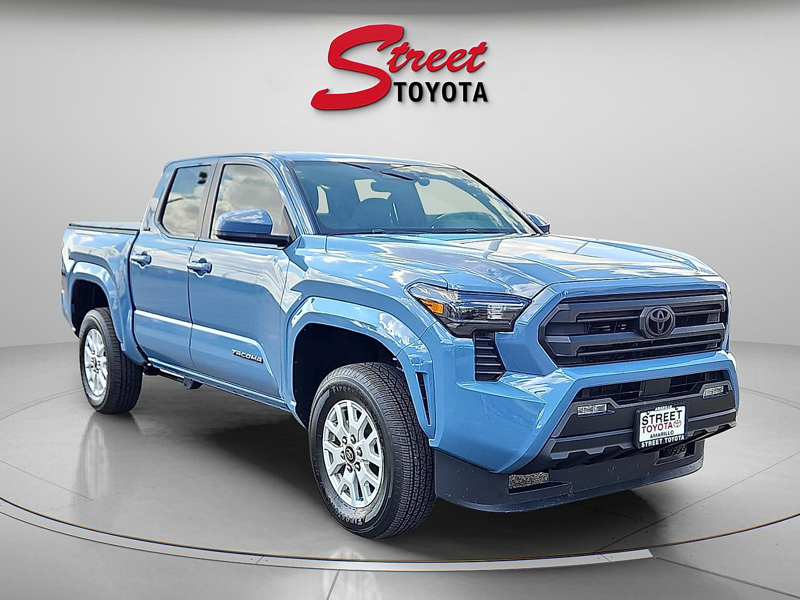 Certified 2026 Toyota Tacoma SR5 AWD/4WD image 4
