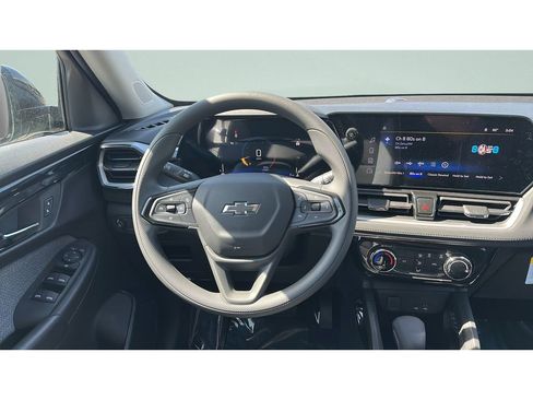 New 2026 Chevrolet TrailBlazer LT w/ Midnight Edition AWD/4WD image 13