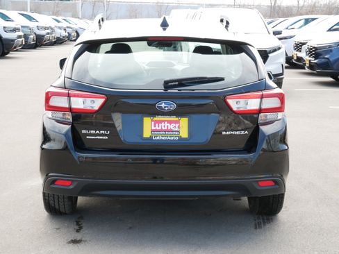 Used 2019 Subaru Impreza 2.0i Limited image 6