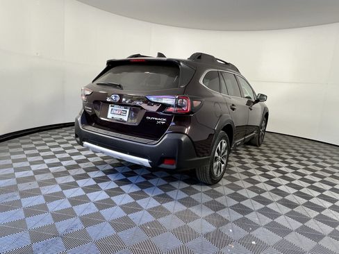 Used 2023 Subaru Outback Limited XT AWD/4WD image 5