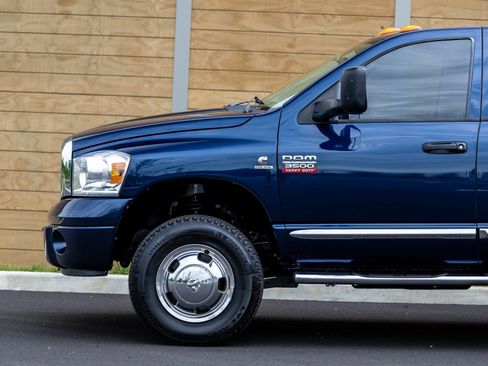 Used 2008 Dodge Ram 3500 Truck Laramie w/ Trailer Tow Group AWD/4WD image 10