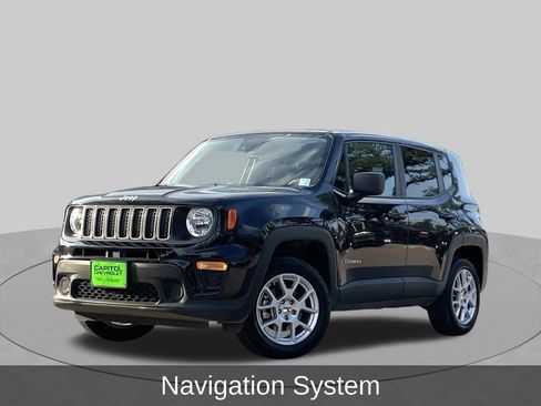 Used 2023 Jeep Renegade Latitude AWD/4WD image 2