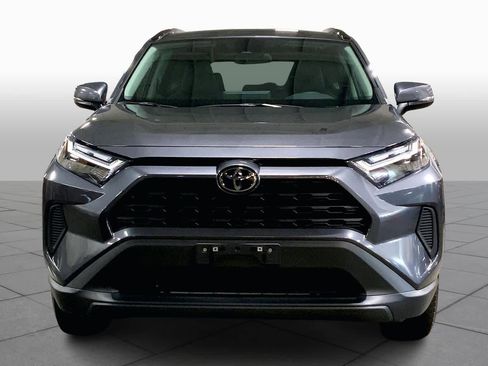 Used 2025 Toyota RAV4 XLE image 4
