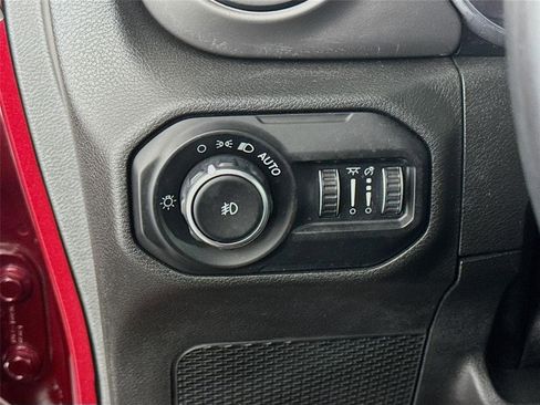 Used 2021 Jeep Wrangler Sport AWD/4WD image 10