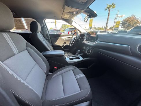 Used 2025 Chevrolet Blazer LT FWD image 36