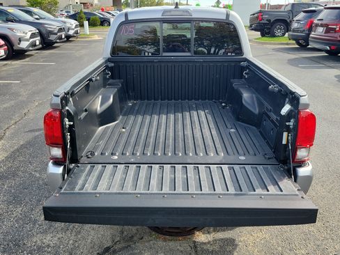 Used 2021 Toyota Tacoma SR image 7