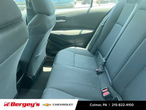 Used 2021 Toyota Corolla LE FWD image 10
