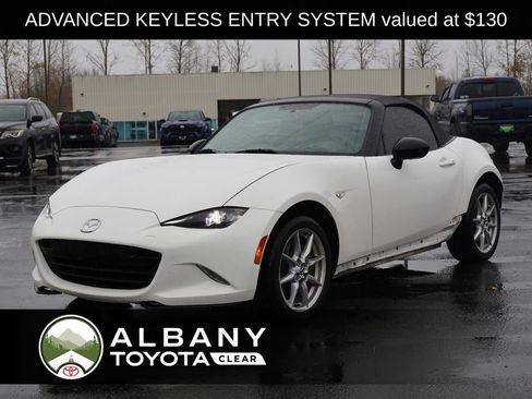 Used 2016 MAZDA MX-5 Miata Sport image 1