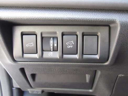 Used 2023 Subaru Outback Touring AWD/4WD image 34