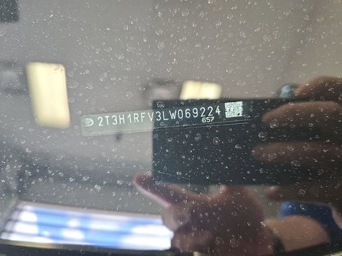 Used 2020 Toyota RAV4 LE w/ Carpet Mat Package FWD image 2