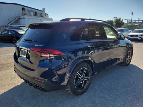 Certified 2021 Mercedes-Benz GLE 53 AMG 4MATIC image 4