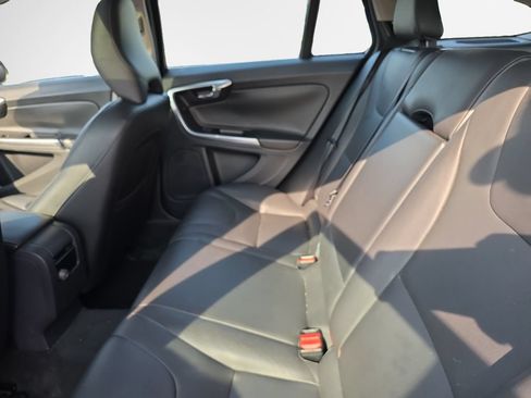 Used 2017 Volvo V60 T5 Premier w/ Convenience Package FWD image 24