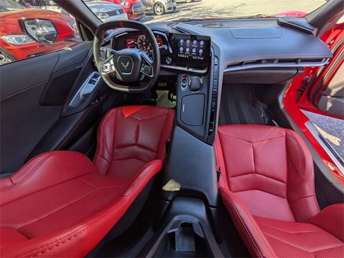 Used 2023 Chevrolet Corvette Stingray image 4