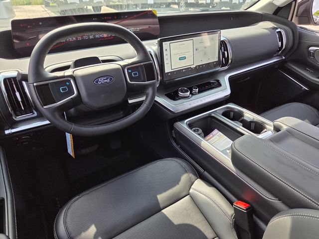 New 2026 Ford Expedition Platinum w/ Driver's Package AWD/4WD image 37