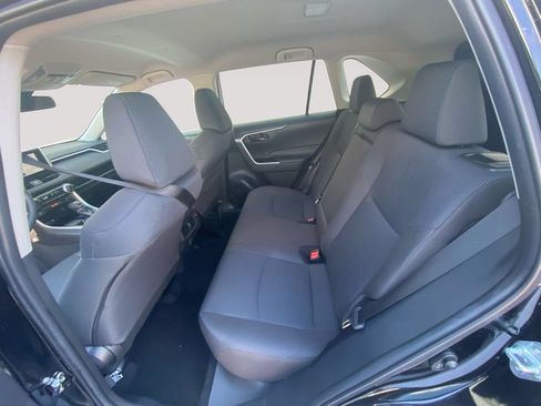 Used 2023 Toyota RAV4 LE FWD image 8
