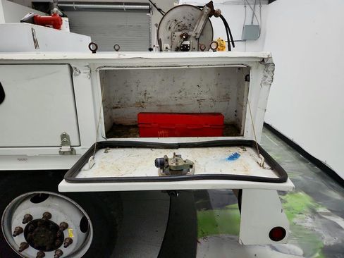 Used 2018 Ford F350 XL image 29