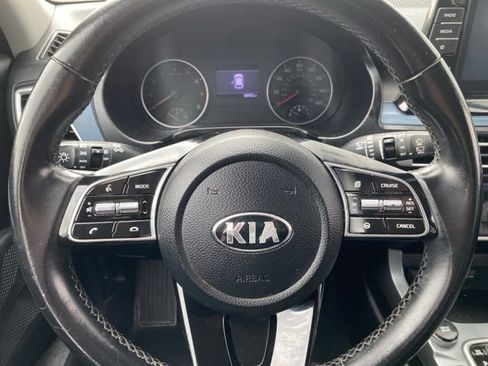 Used 2021 Kia Seltos S image 8