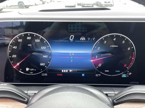 New 2026 Mercedes-Benz GLE 580 4MATIC image 3