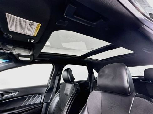 Used 2019 Ford Edge ST w/ Equipment Group 401A AWD/4WD image 23